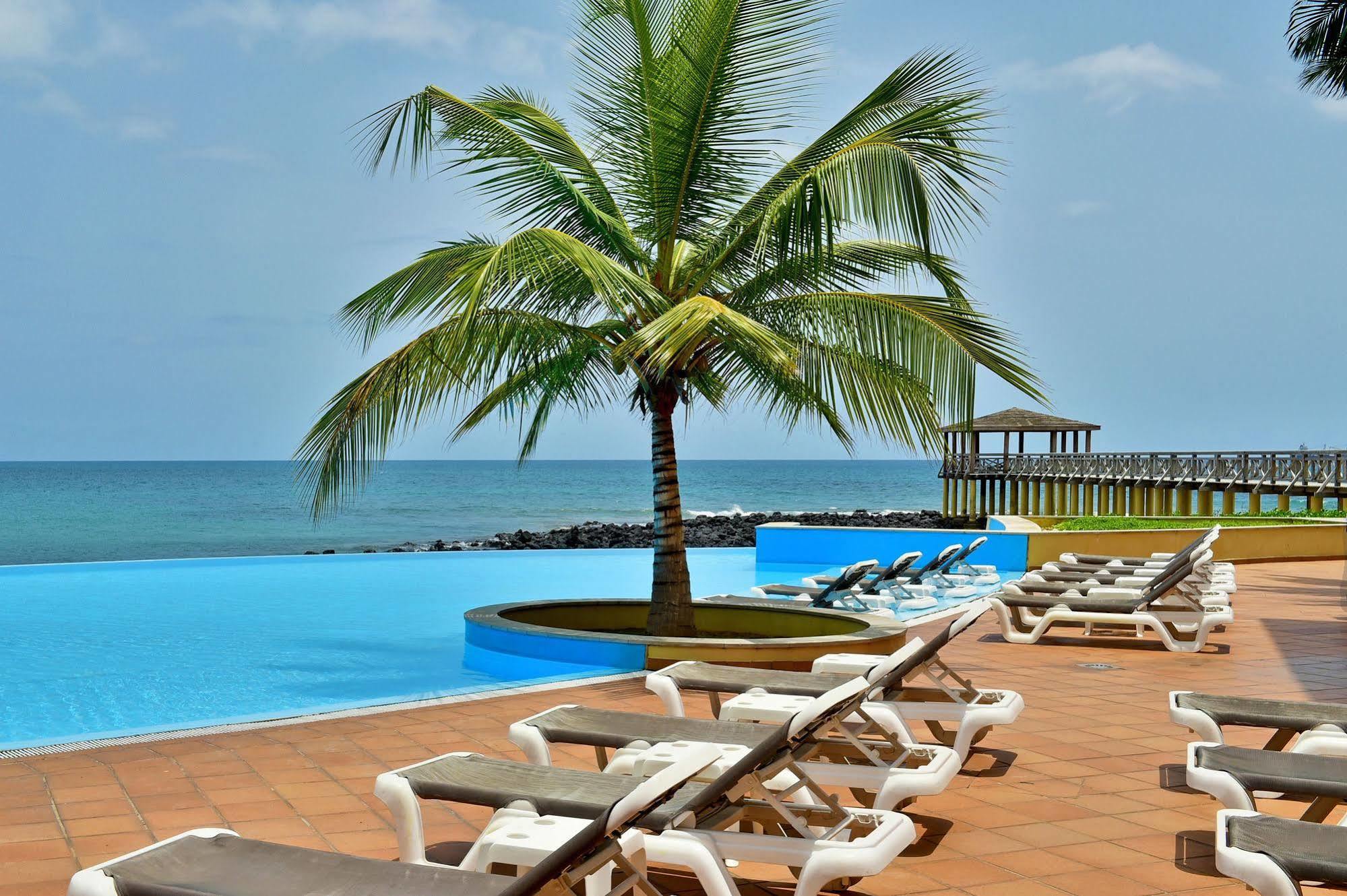 ホテル Pestana サントメ エクステリア 写真