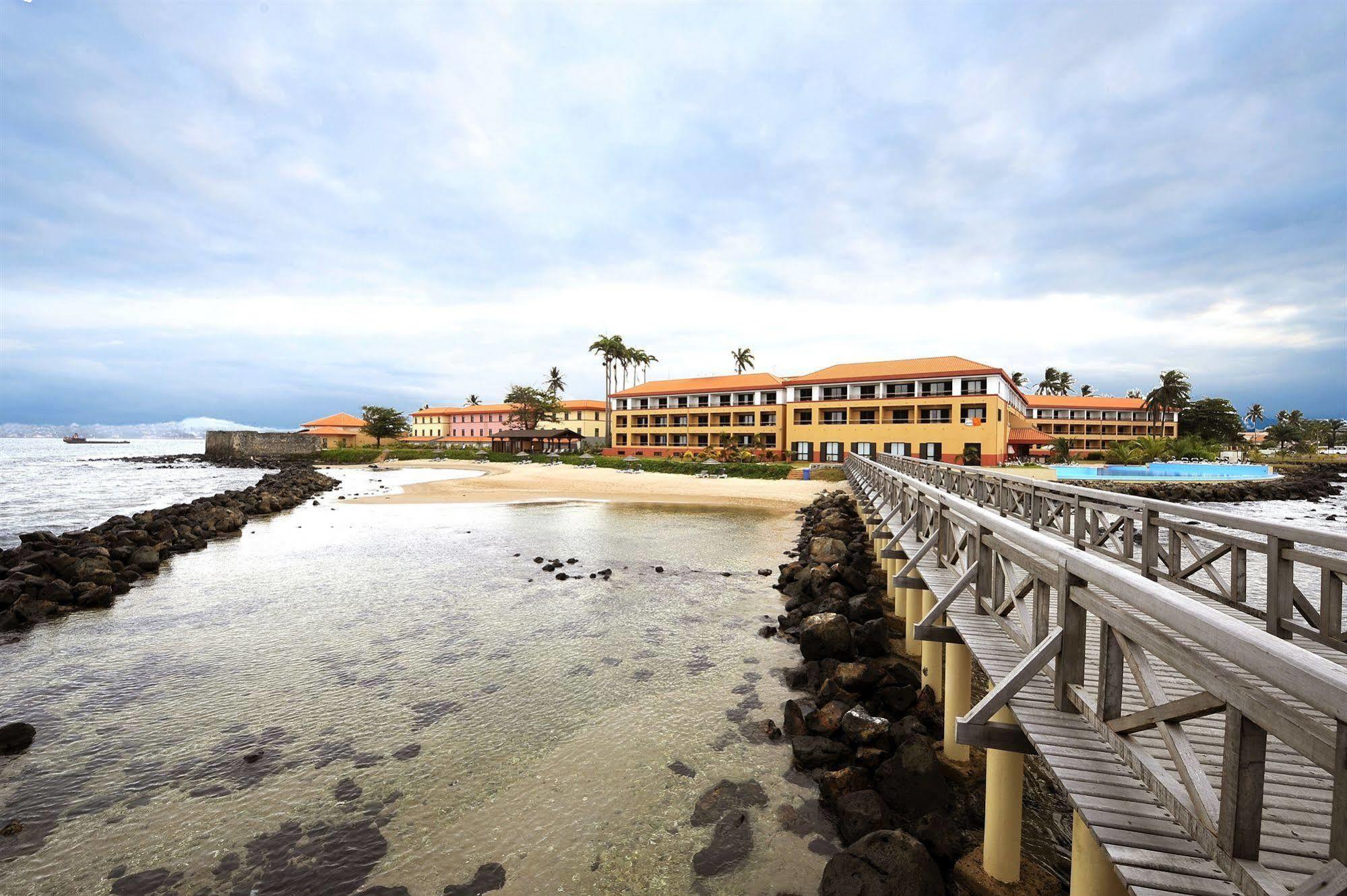 ホテル Pestana サントメ エクステリア 写真